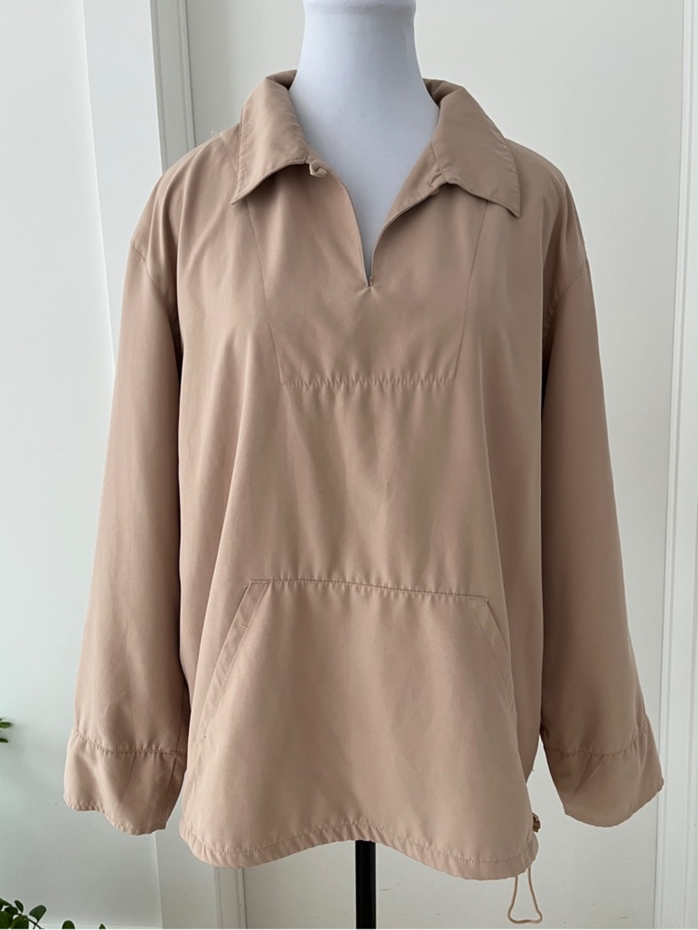 TABI INTERNATIONAL Golf Jacket Pullover Kangaroo Pocket Neutral Resortwear